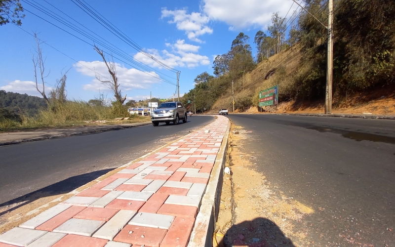 Prefeitura de João Monlevade executa mais uma etapa de asfaltamento e revitalização de avenidas 