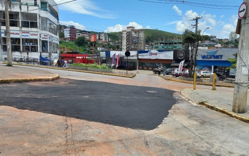 Prefeitura de João Monlevade conclui reparos na rua Pedro Bicalho