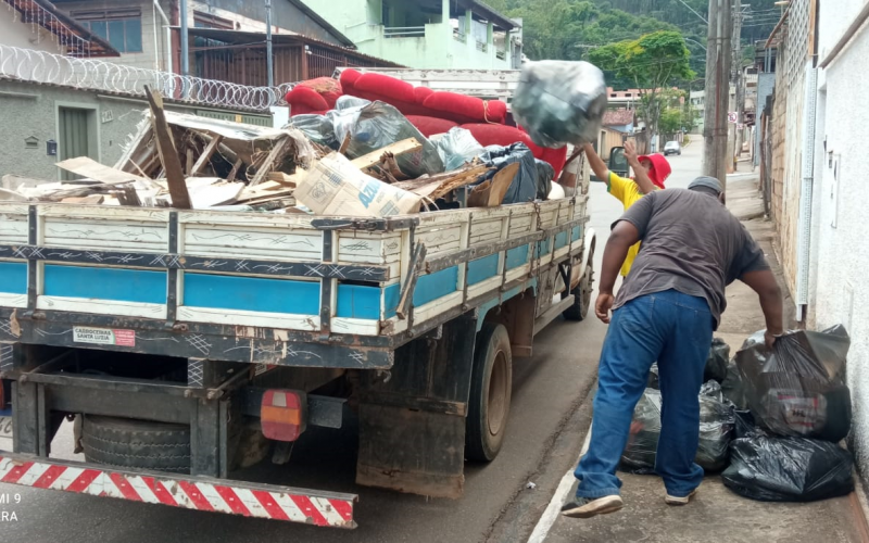 Prefeitura de João Monlevade realiza mutirão de limpeza em ruas do Sion neste sábado