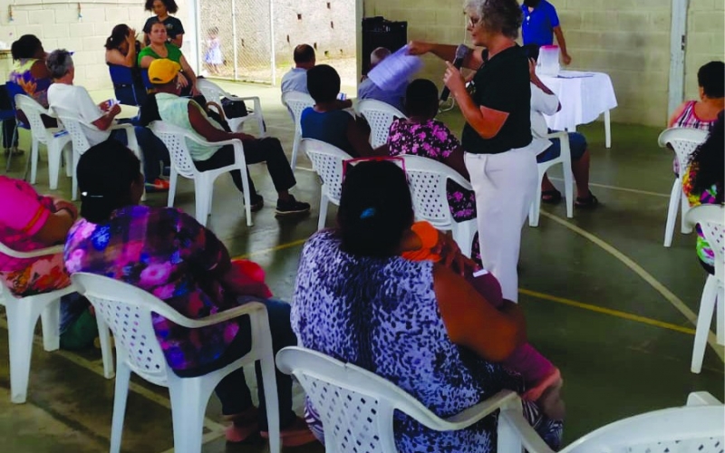 Moradores do Planalto recebem orientações para melhorar qualidade de vida da comunidade