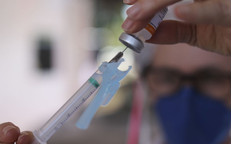 Prefeitura convoca pessoas acima de 40 anos para receber a 4ª dose da vacina de Covid