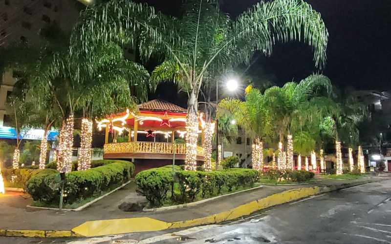 Nove pontos ganham iluminação e decoração especial de Natal em João Monlevade